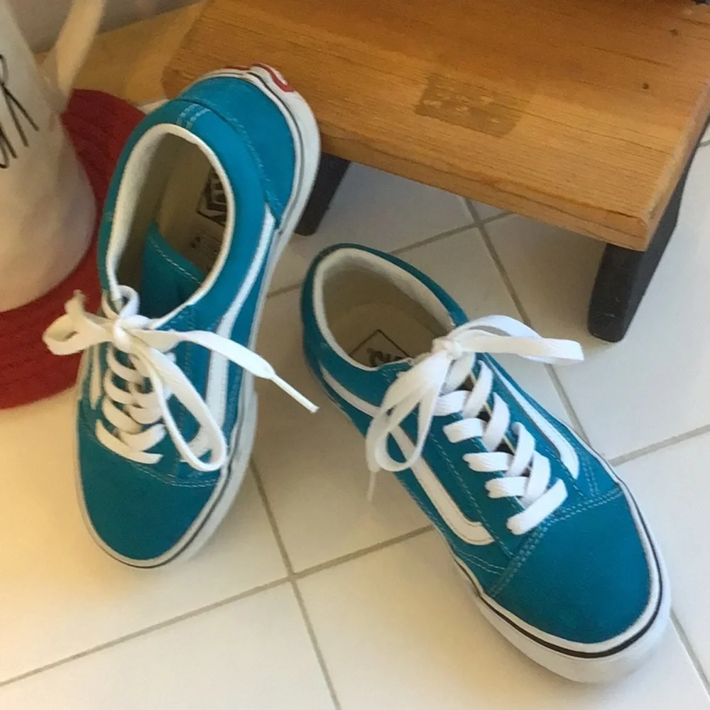 ‘Vans’ Old Skool Canvas/Suede Low Top Sneakers - Picture 3 of 8